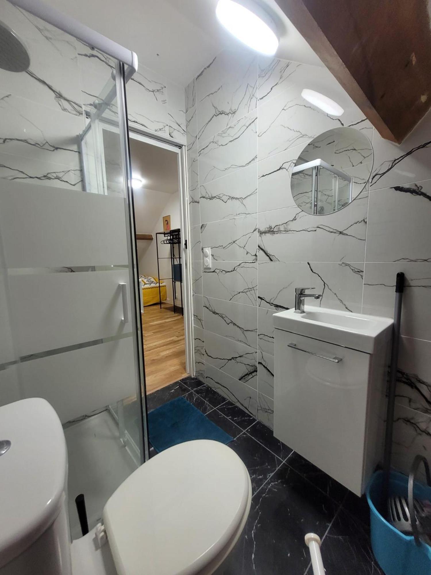 Appartements A Meaux - Proche De Disney Room photo